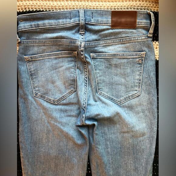 Madewell 9” High Rise Skinny Crop Light Wash Jeans - Picture 7 of 9